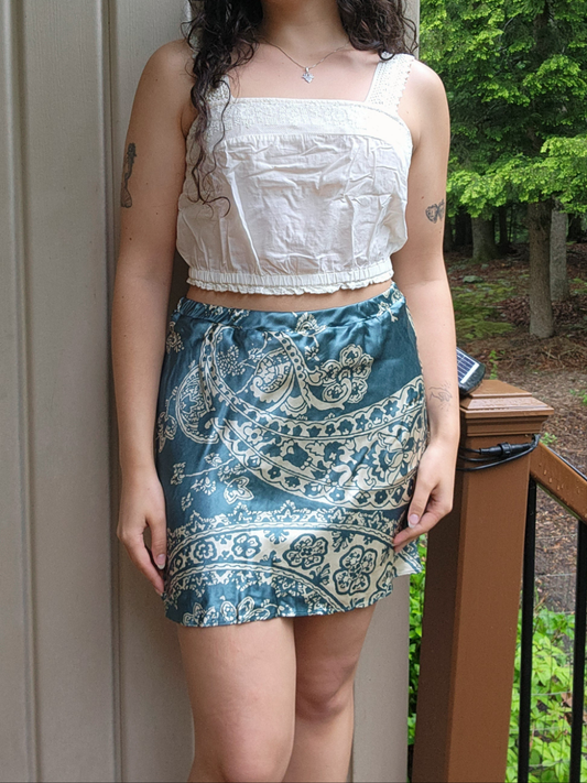 Silky Paisley Mini