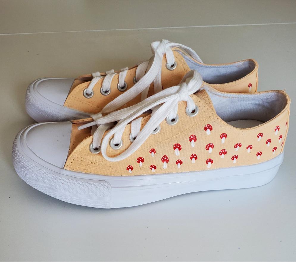 Mini mushroom sneakers